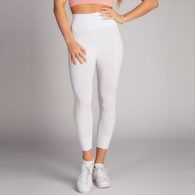 Load image into Gallery viewer, Bamboo High Waisted 3/4 Legging